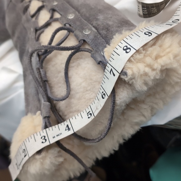 UGG ladies grey over the Calf boots - Picture 8 of 10